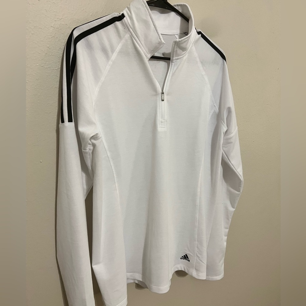 Women’s Adidas Long Sleeve shirt in white. Large. Used 1x great condition!